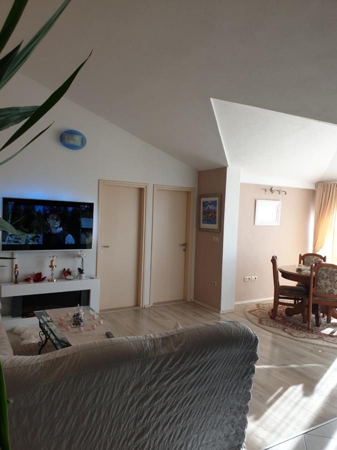 Apartmani Mlikotic Dugi Rat Εξωτερικό φωτογραφία
