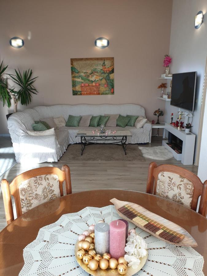 Apartmani Mlikotic Dugi Rat Εξωτερικό φωτογραφία