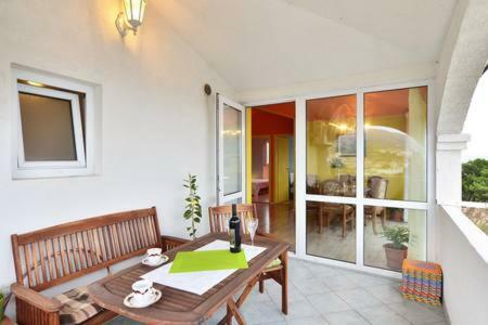 Apartmani Mlikotic Dugi Rat Εξωτερικό φωτογραφία